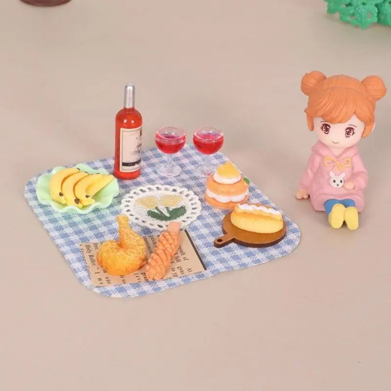 Miniatur-Picknick-Mahlzeit-Lebensmittelmodell-Figurenset Maßstab 1:12 für Puppenhaus mit realistischen und Utensilien – Detail 9