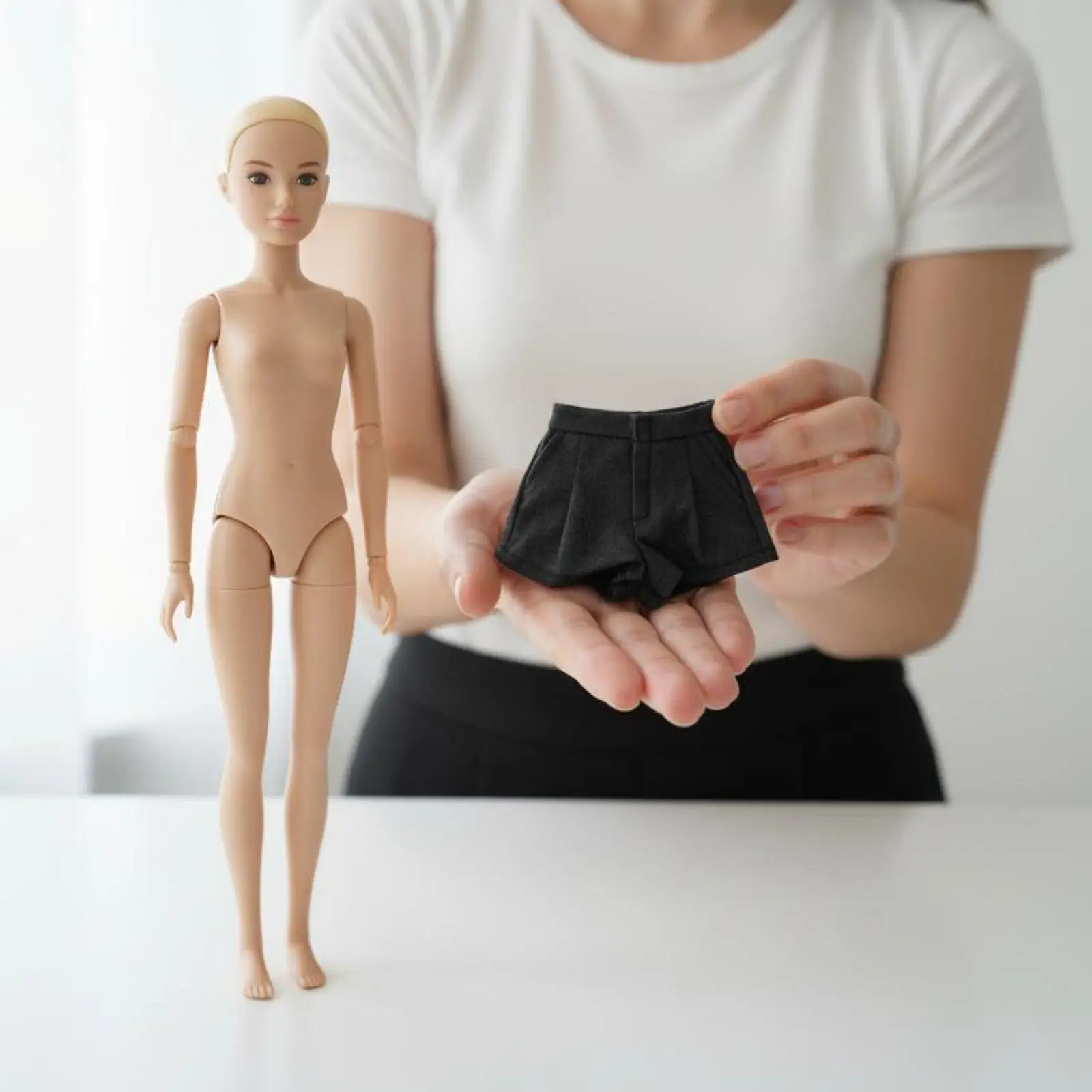 1/6 Scale Figure Shorts Pleated Feature Collectible Accessory for Collectors
