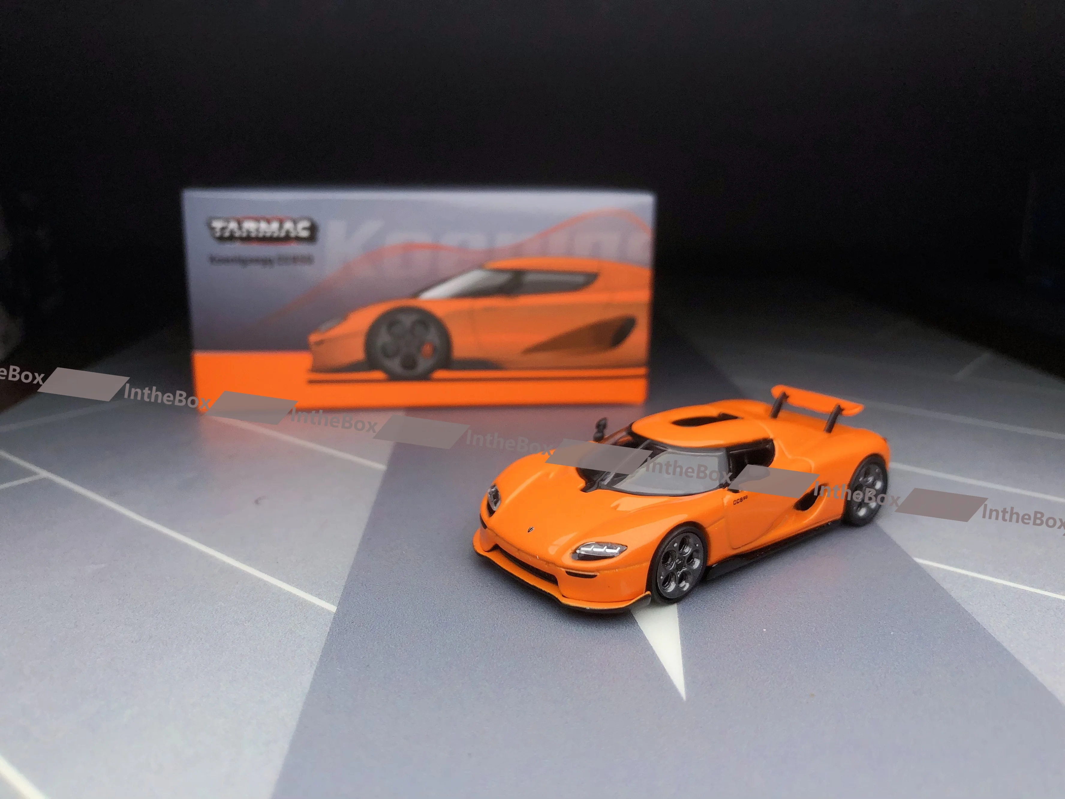 

Tarmac Works 1:64 CC850 Orange Diecast Model Car Collect Limited Edition Hobby Toys