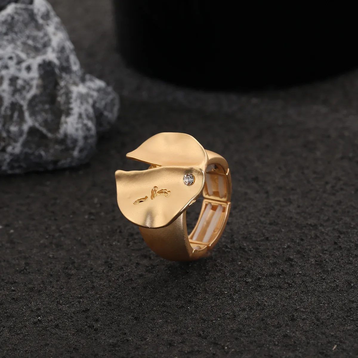 Gouden kleur metalen ringen nieuwe trend vintage elegante onregelmatige verstelbare ringen voor vrouwen feestsieraden