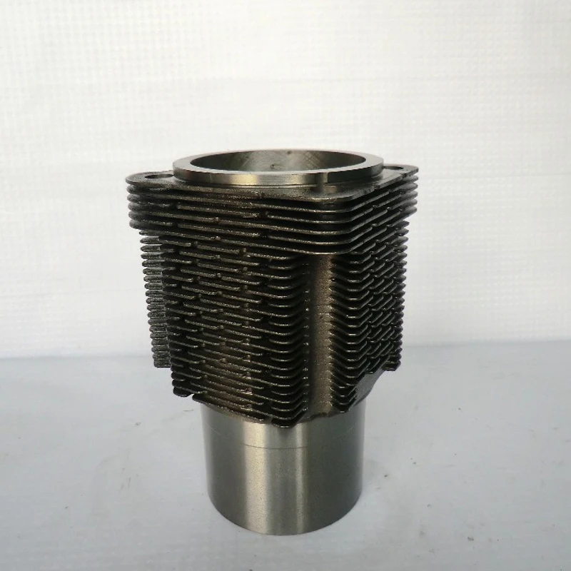 Cylinder liner FL913 diesel engine parts 04231513  04231508