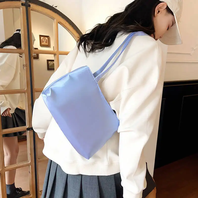 Light Luxury Satin Single Shoulder Hand-Held Underarm Small Square Bag, High-End Versatile Retro Commuting Tote Bag