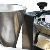 Automatic Dumpling Empanada Pie Maker Samosa Making Machine Filling Gyoza Ravioli Machine
