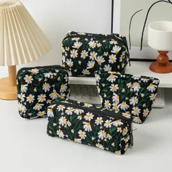 Embroidered Daisy Flower Floral Cosmetic Bag Portable Travel Carry on Makeup Bag Skin Care Toilet Bag Gift Women