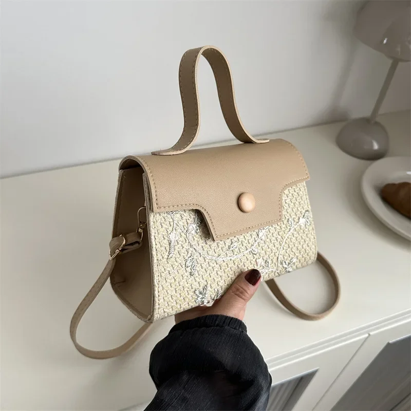 Internet celebrity fashion temperament simple straw handbag  spring new versatile ins messenger bag small square bag women