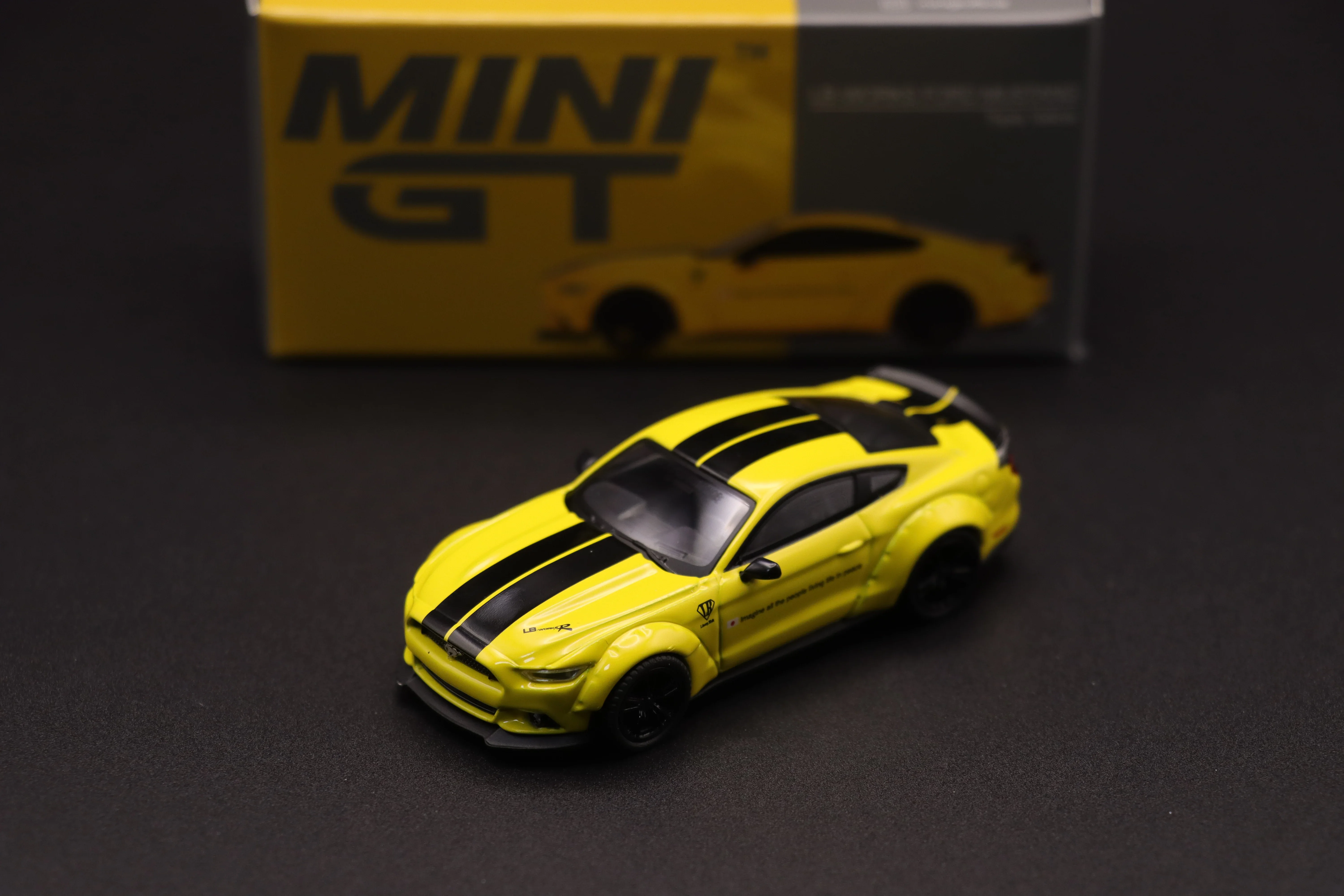 

MINIGT TSM 1:64 1077 Сувенирная модель автомобиля Mustang Awesome Diecast