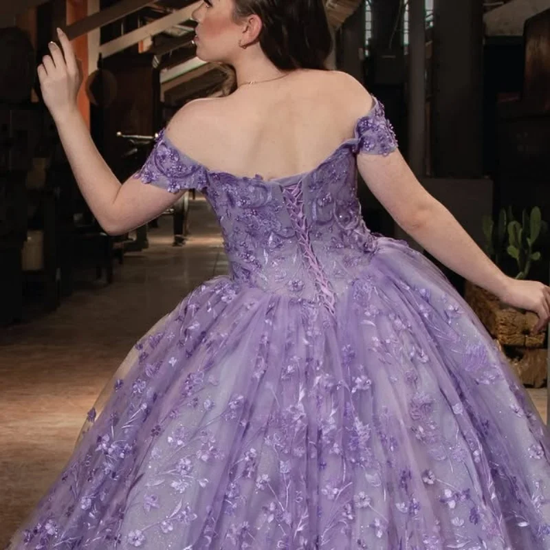 ที่กําหนดเองสีม่วง Quinceanera ปิดชุดไหล่ Tull เลื่อม applique 3D ดอกไม้ลูกไม้ Vestido De 15 Quinceanera