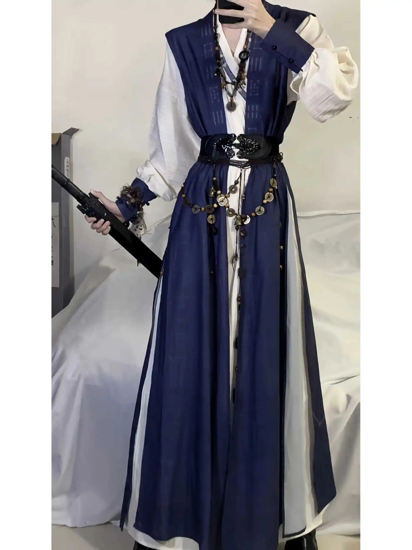 Universal Ancient Style Small Taoist Cosplay Costume Set for Men And Women Youthful Martial Arts Outfit Hanfu Ensemble