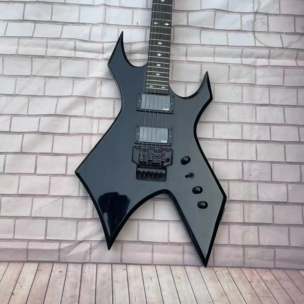 

Guitar 6-string B-C electric guitar, black body, factory real picture, in stock, can be shipped upon order, free delivery to hom