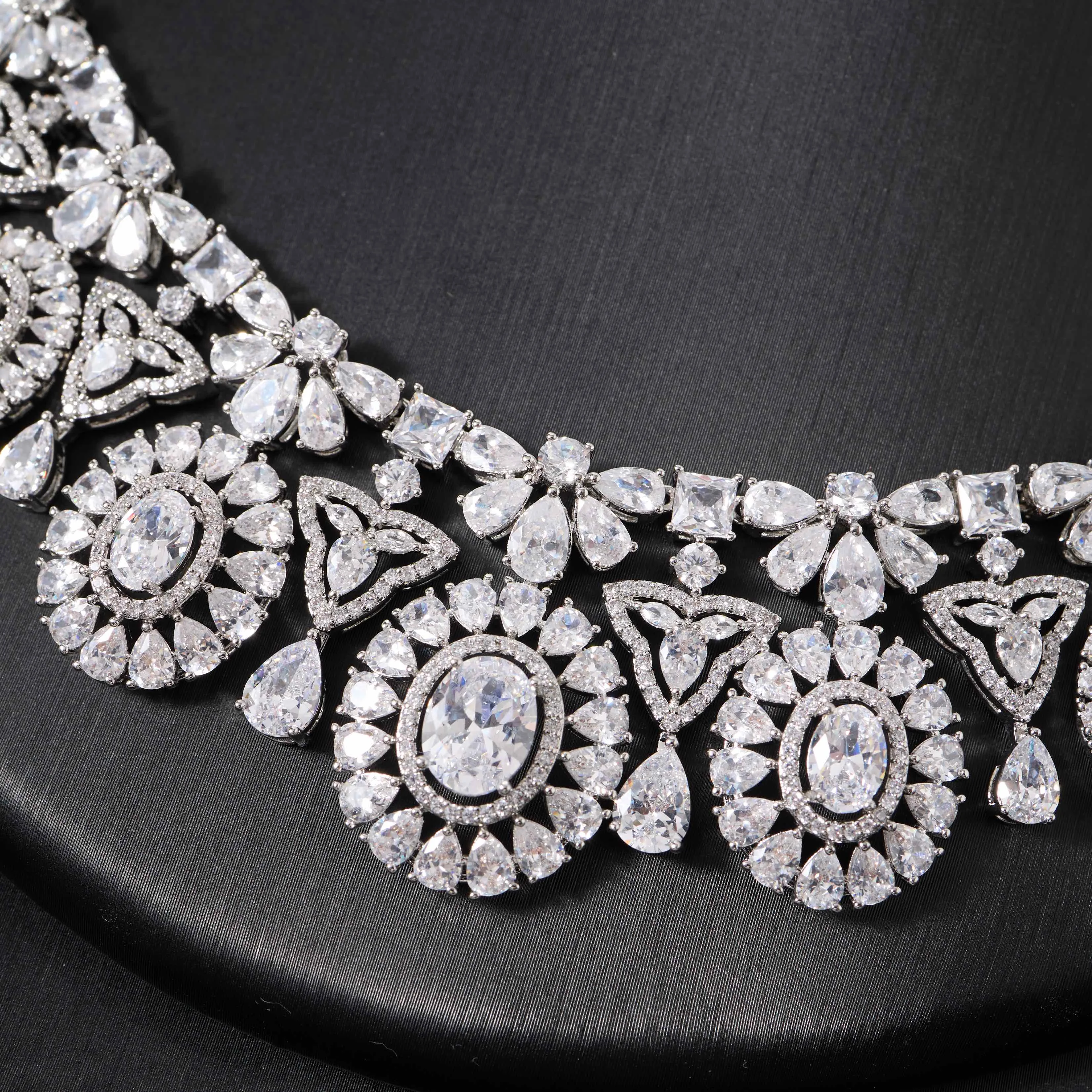 013082  Luxury Bridal Necklace Set for Women Cubic Zirconia Bridal Jewelry Sets DuBai Saudi Engagement Party Wedding Accessories