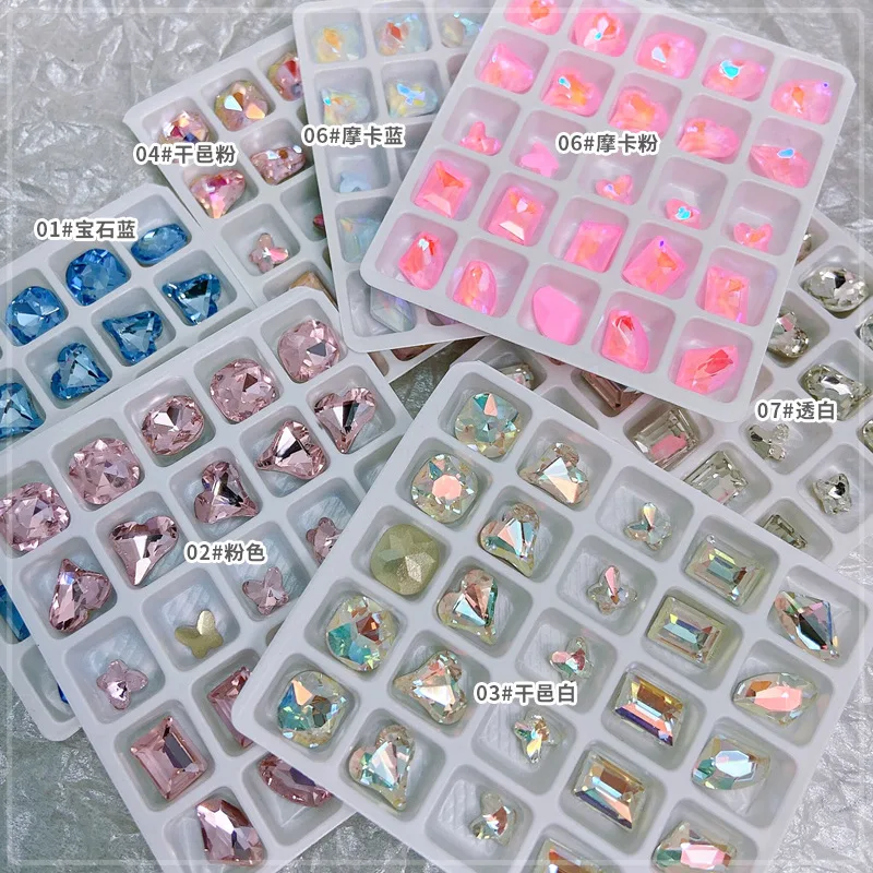 25PCS 3D Glass Nail Art Decoration Crystal Pointed Bottomed Rhinestones Biżuteria Akcesoria Części Manicure Decor Supplies Materiał