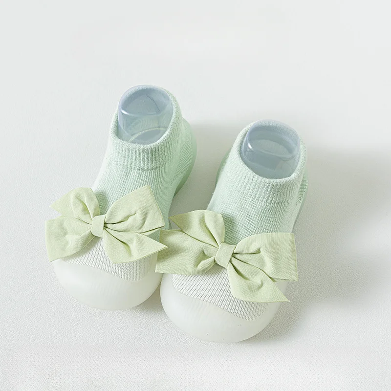 Recém-nascido Baby Girl Shoes com arco bordado padrão, antiderrapante Floor Sock, crianças, meninas, sola de borracha macia, berço, criança, criança Sneakers