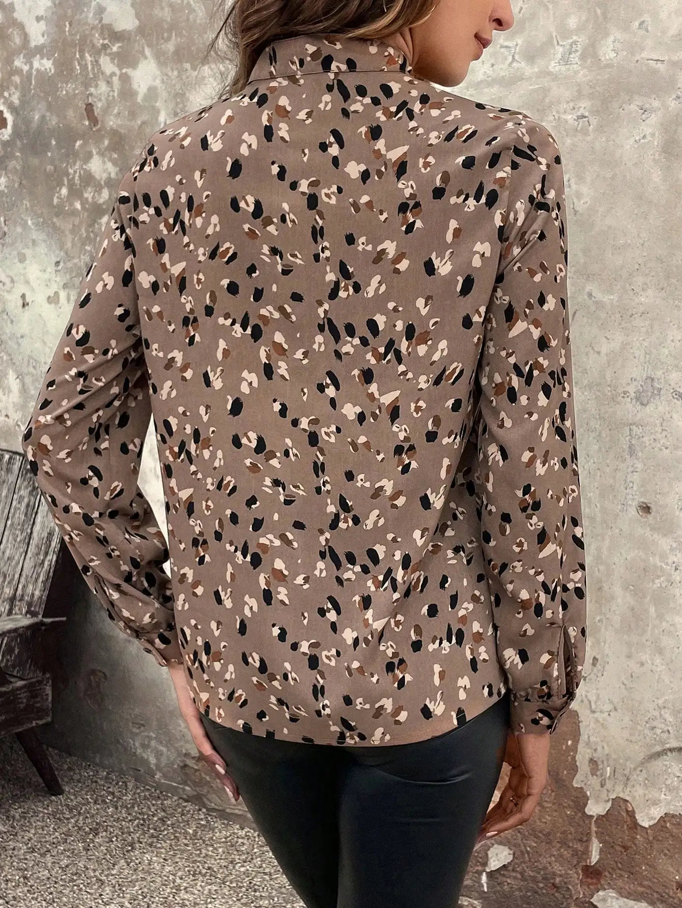 Casual elegant commuting loose V stand collar leopard print fabric cuff open sleeve fork multi-color autumn/winter women\'s shirt