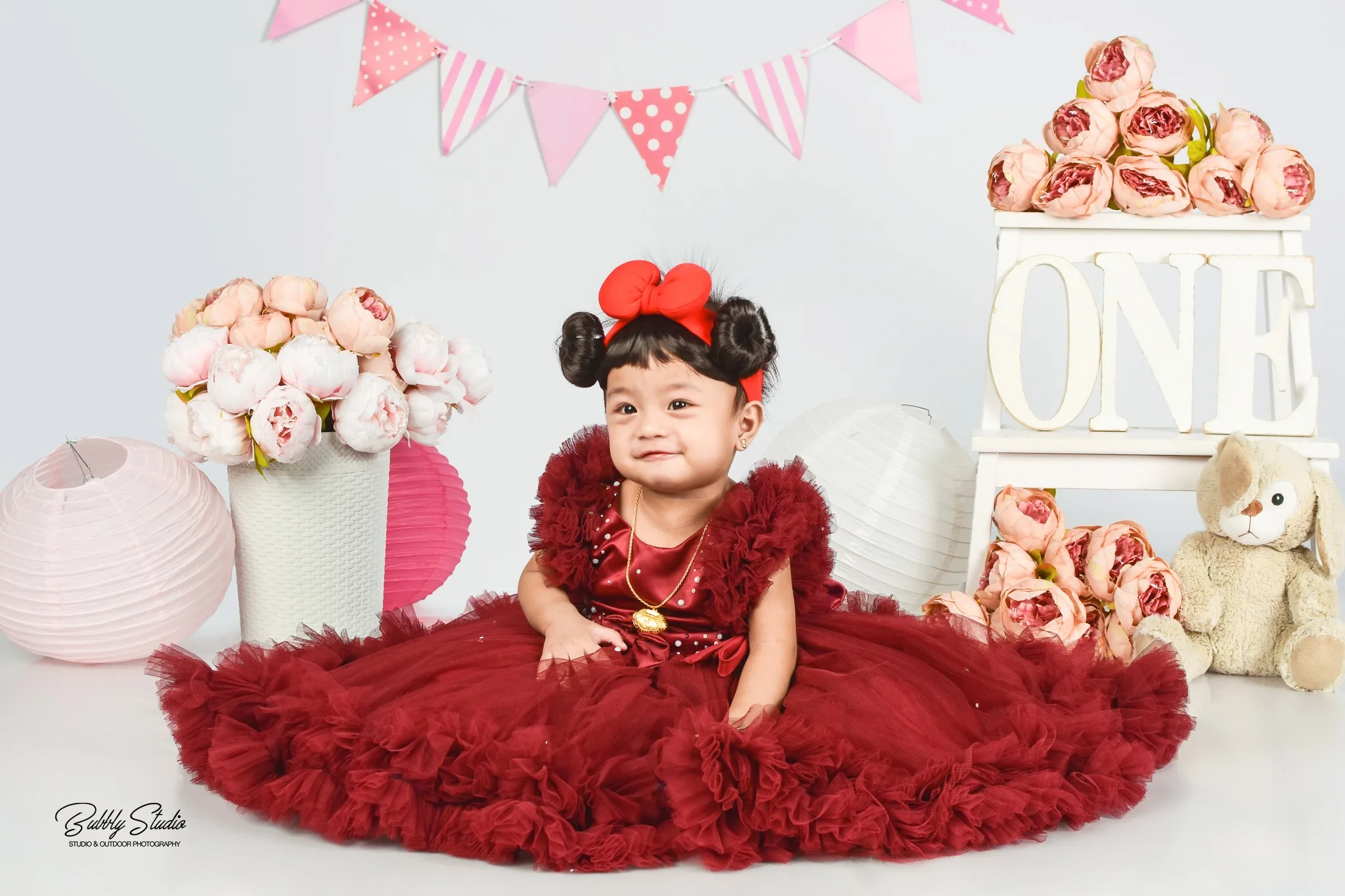 

Dark Red Princess Flower Girl Dress Crystals Sexy Sleeveless Tiered Tulle Wedding Kids Birthday Party Pageant Gown Customized
