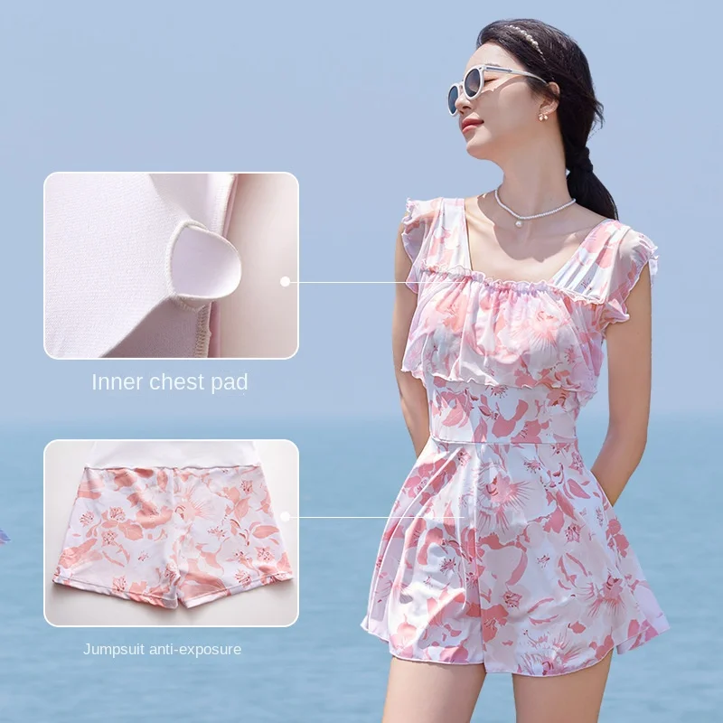 Costume da bagno giapponese piccolo con copertura di carne fresca, costume da bagno sottile a vita alta, simpatico resort primaverile rosa con fiori di ciliegio, pezzo unico