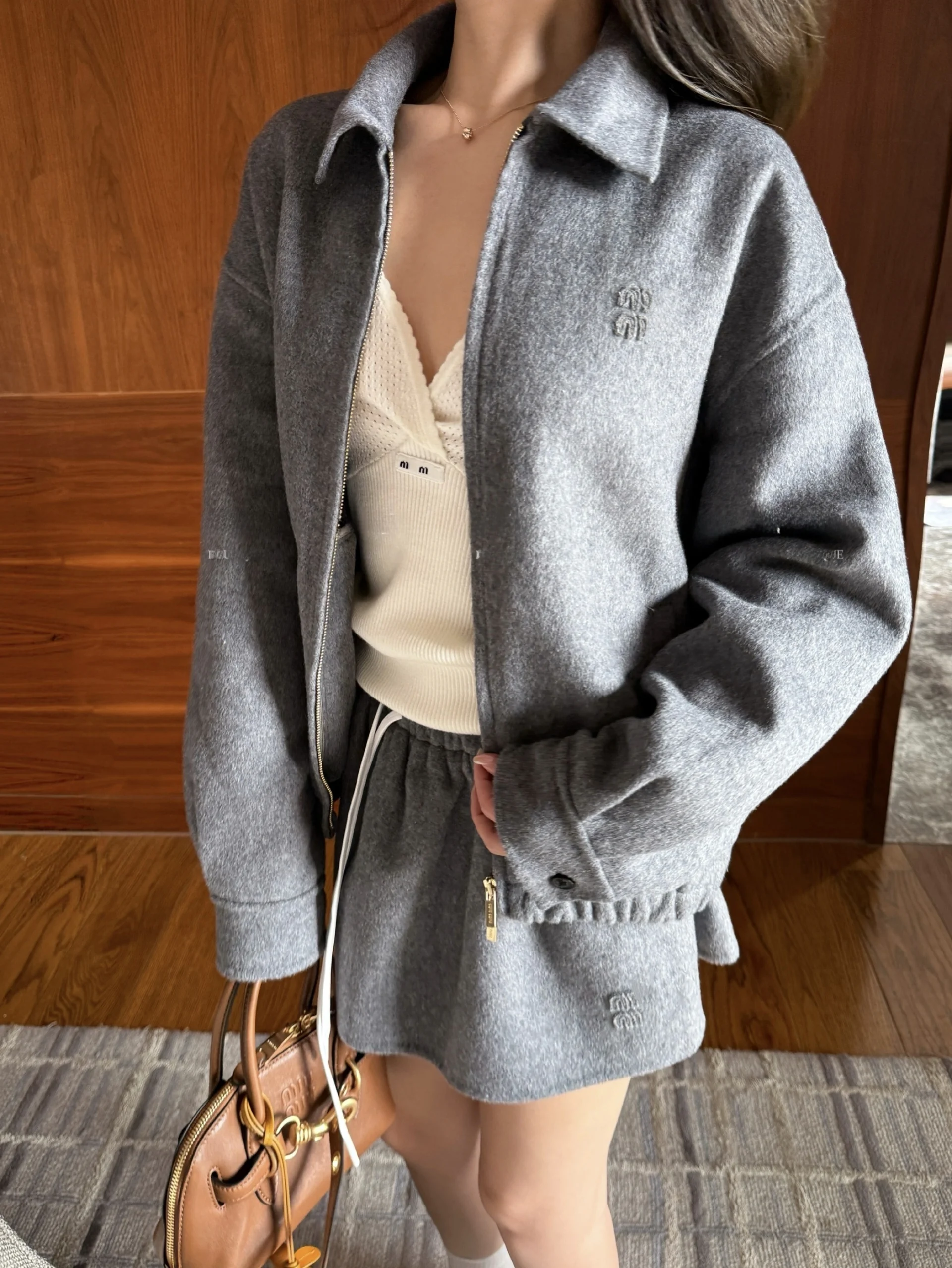 

Faionable ey Двусторонний шерстяной тюжет ручной работы с отложным воротником Ele Sle Женский костюм-двойка средней длины