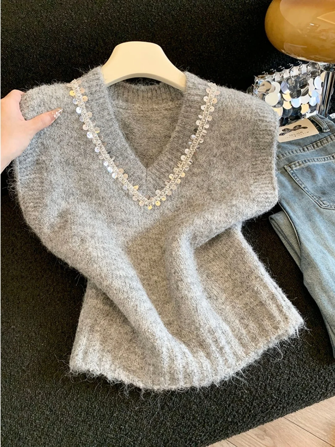 

Женский вязаный жилет с V-образным вырезом, украшенный блестками, для осенне-зимнего сезона, приталенный, для многослойного образа, тонкий топ