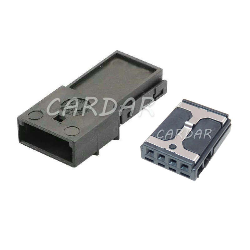 

Автомобильный разъем 4-контактный