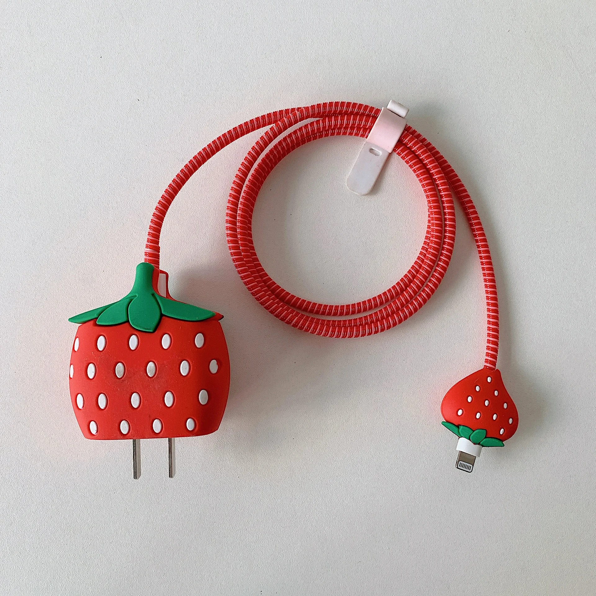 4 szt./zestaw Urocze 3D Ochraniacze na Kabel z Motywami z Bajek do iPhone / iPad, Osłonki na Ładowarkę 18W/20W, Organizery na Przewody do Telefonu iPhone 14 15 — zdjęcie 7