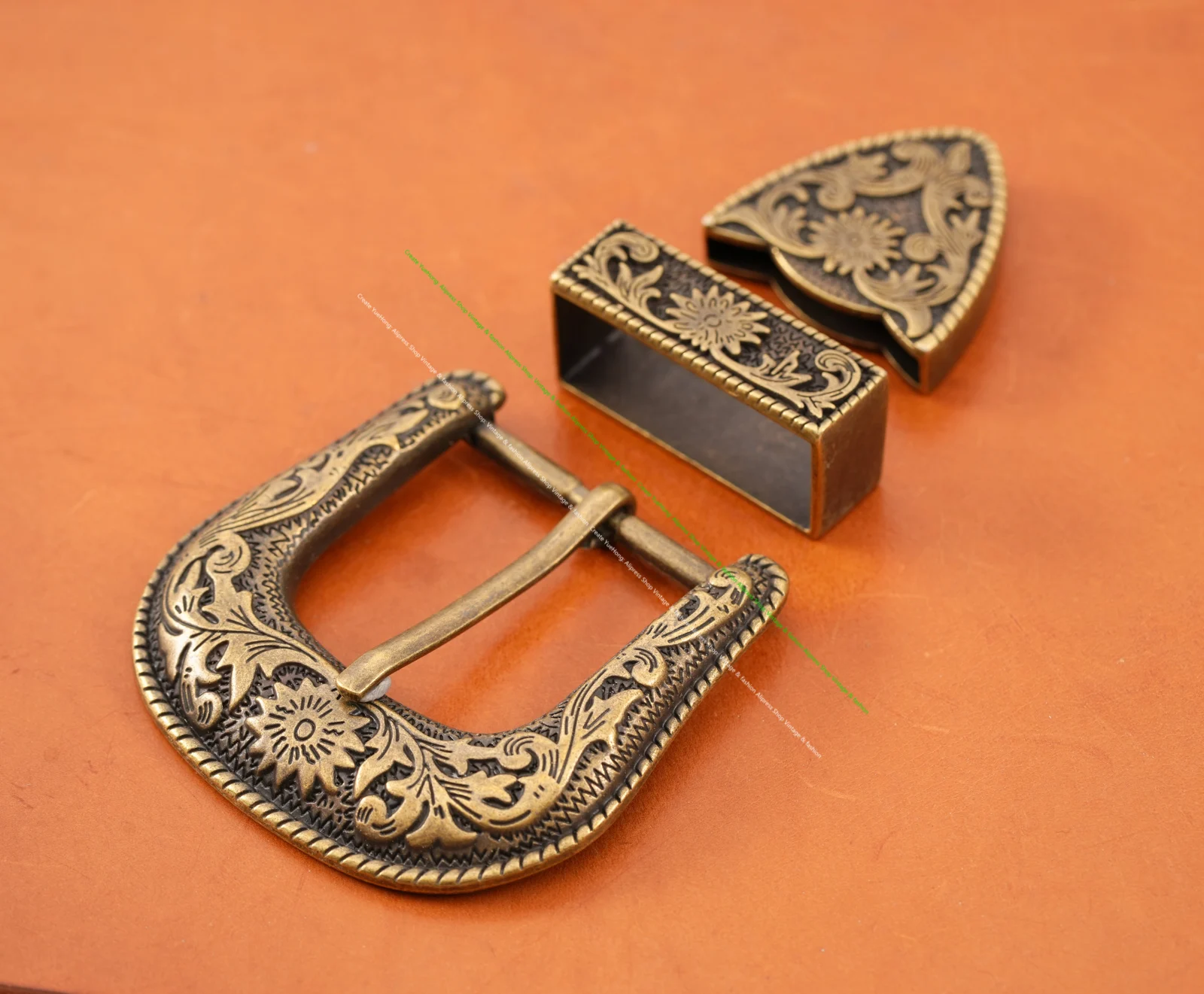 Antique Brass Floral Rope Side Rodeo Western Cowboy Three Piece Set Leathercraft Belt Buckle Unisex 1 1/2\