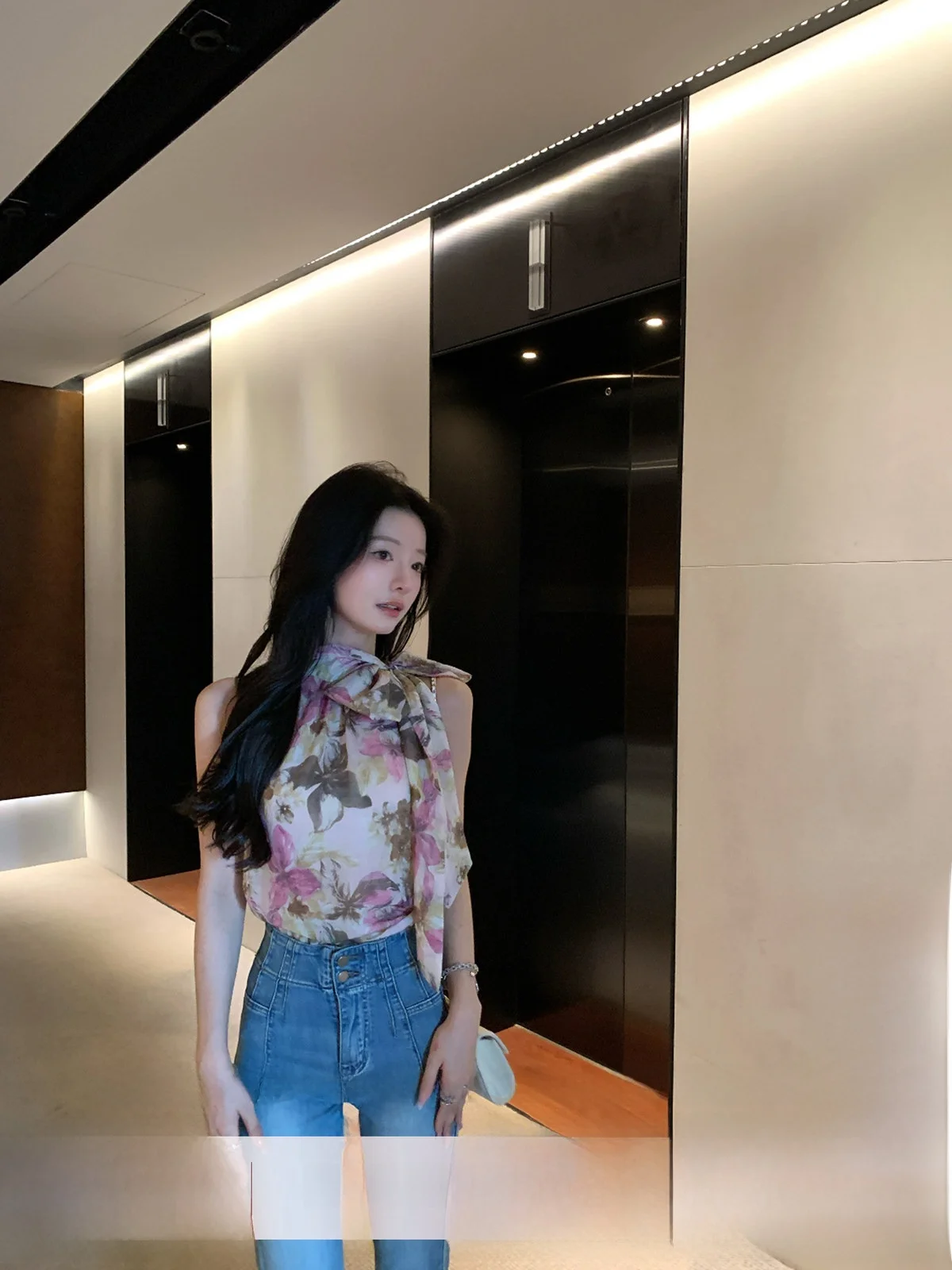 

Женский жилет YOLI Zhang Yuli Dr Mist Floral Knot Svel: стильный дизайн, корейская версия для повседневной носки