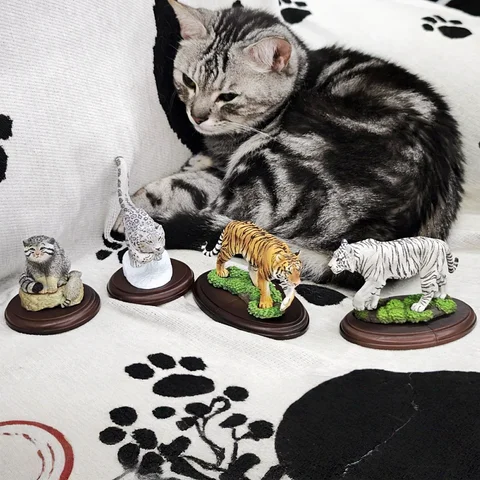 Bandai Gashapon Wild Feline Miniature Model Bengal Tiger White