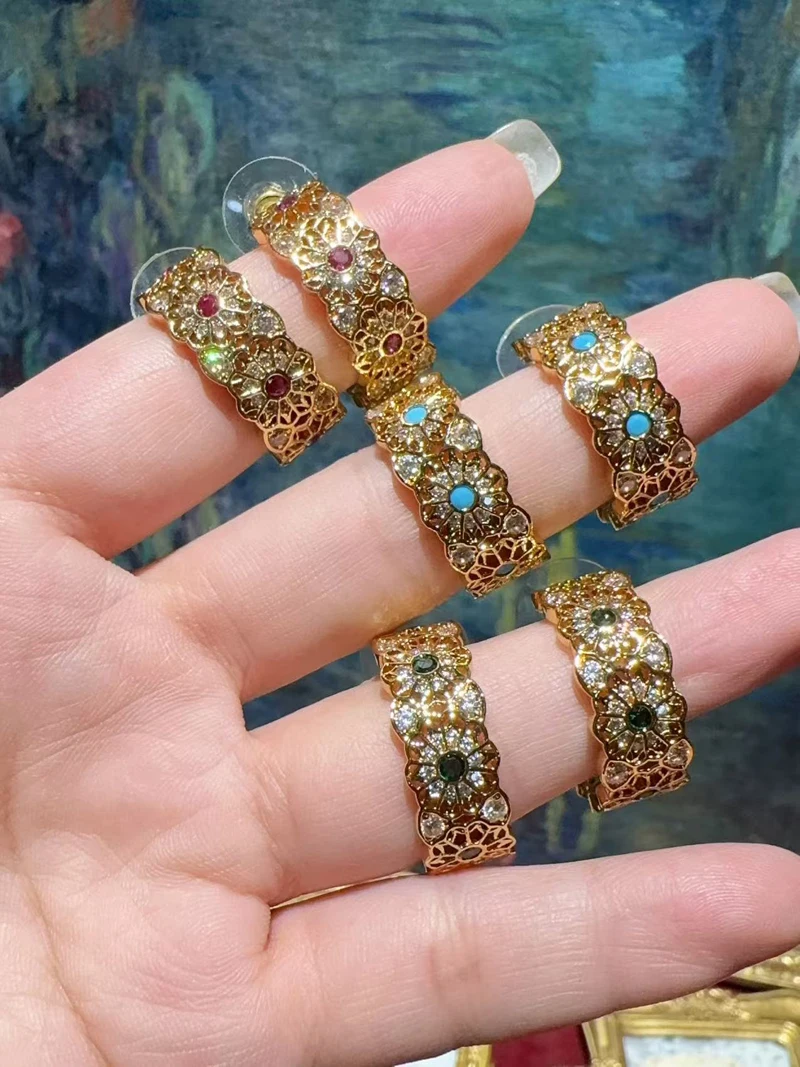 Vintage Zirconia Daisy C Circle Earrings Bright Blue Red For Women Luxury Art Deco Party Accessories Gift Trending 2026 New