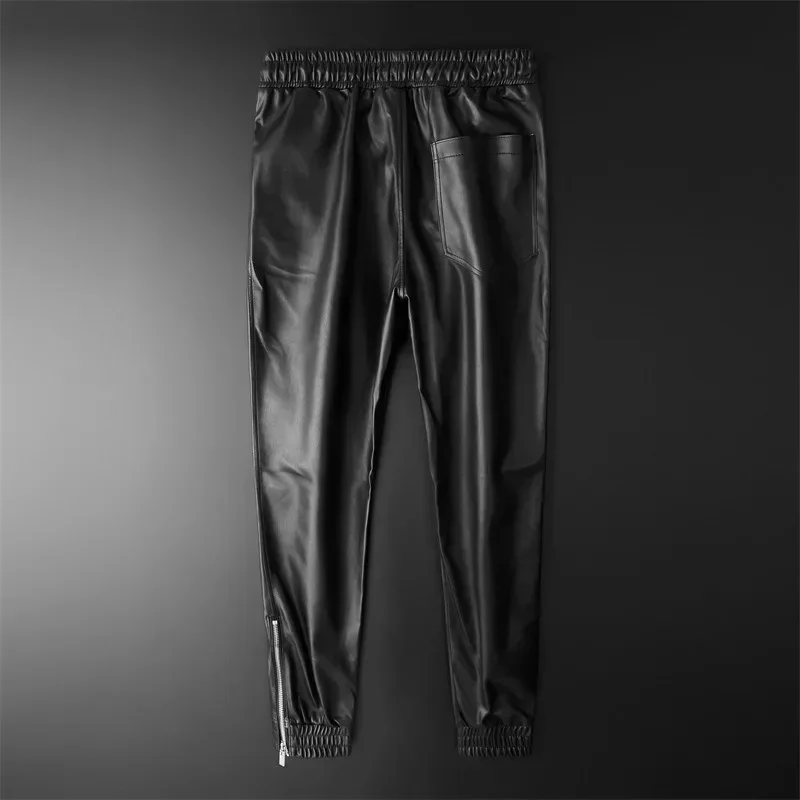 Pantalones de cuero negro mate para hombre, pantalones de chándal informales con dobladillo, cremallera lateral, cintura elástica, pantalones de Jogger de PU, pantalones de motocicleta de cuero