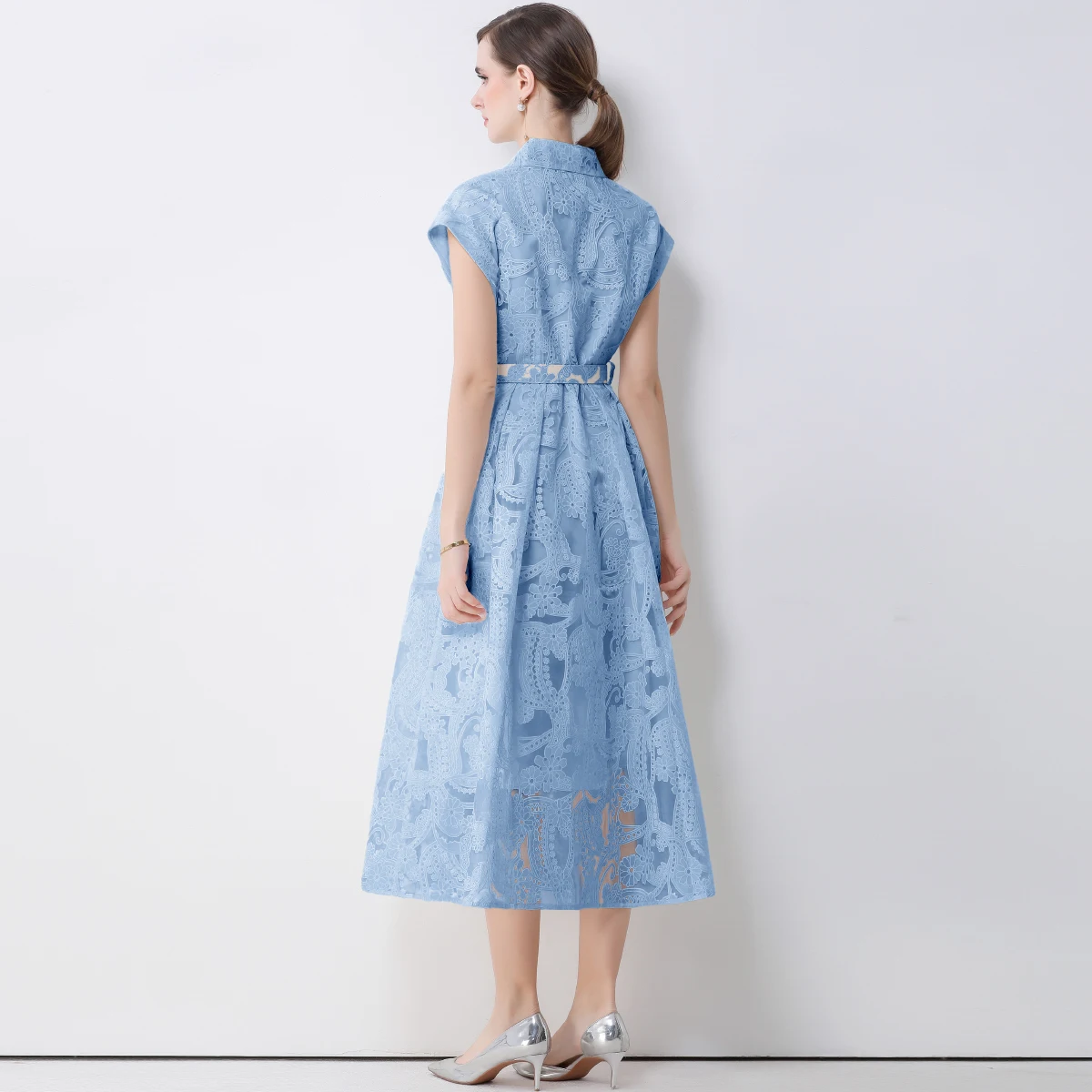 Damen High-End-Design Blumenausschnitt Stickerei Kleid Frühling Sommer Elegantes Kleid Blazer Kragen Einreiher Midi-Kleider