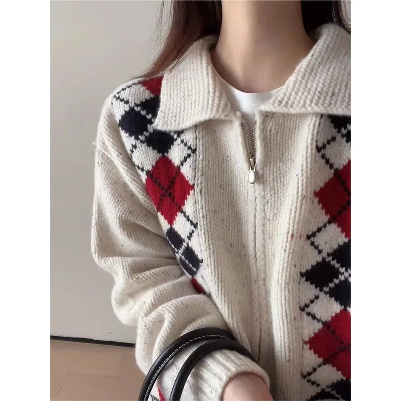 Korobov Autumn Winter New Sweaters Lazy Knit Loose Vintage Diamond Check Coat Jacquard Cardigan Thickened Sweaters for Women