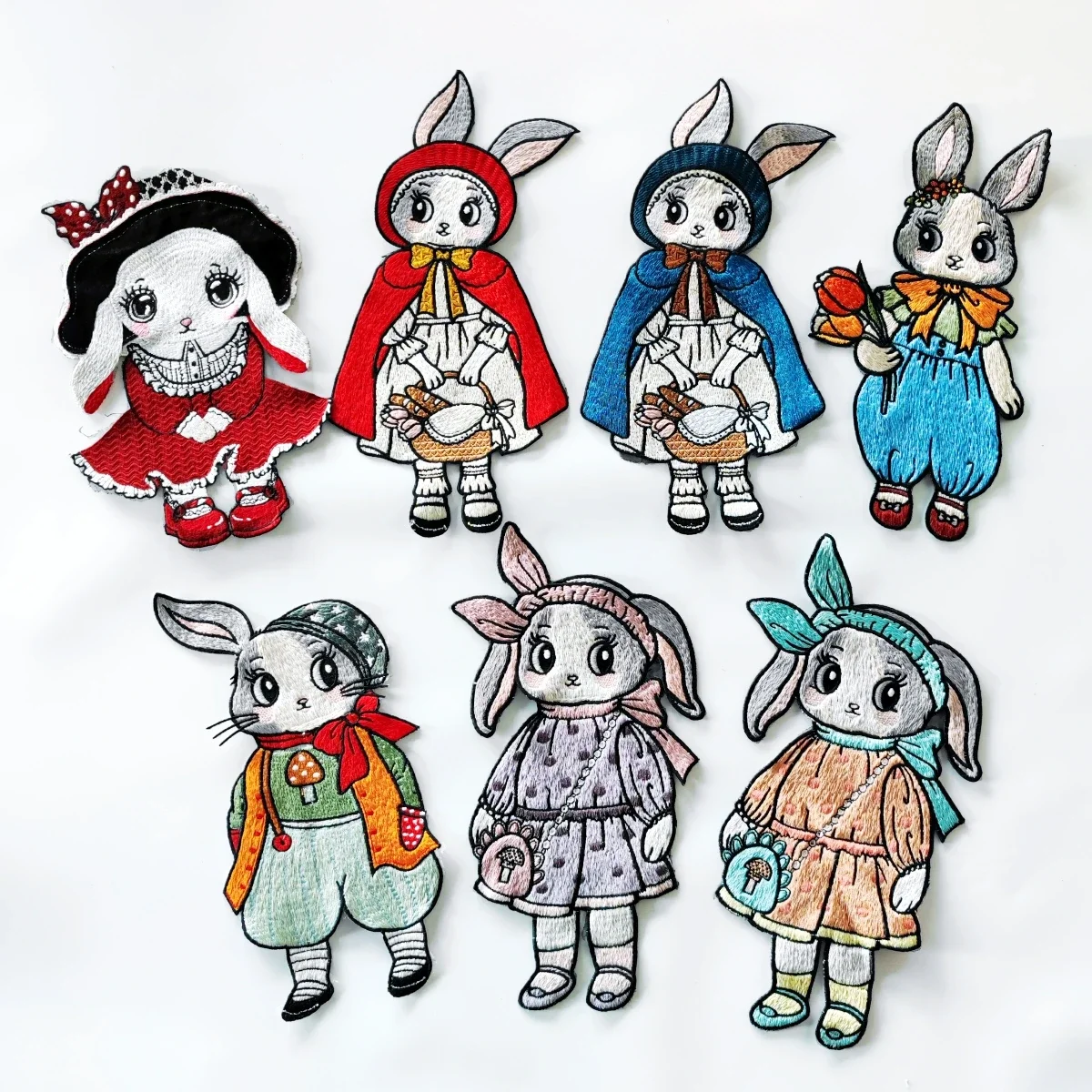 Embroidery New Fashion Rabbits Badges,cartoon Appliques,rabbit Patch,animal Patches for Clothing DIY Accessory WF231101