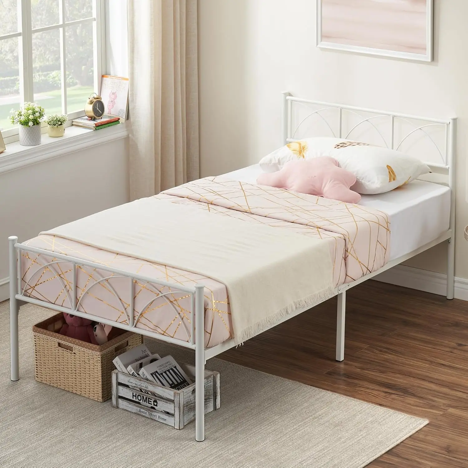 

Metal Platform Bed Frame With Headborad & Footboard For Girls,Firm Support Structure,12.2 Hes For Under Bed Storage,No Box