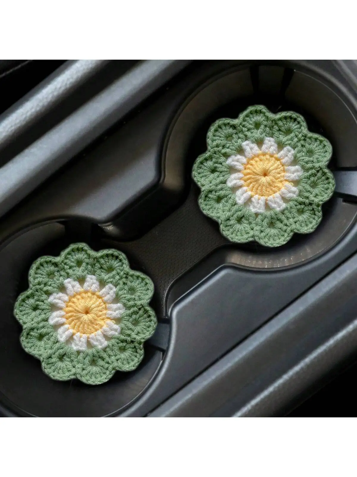 2 pieces of car coasters - hand-knitted flower patterns, featuring a fresh and lovely style with sunflowers symbolizing good luc