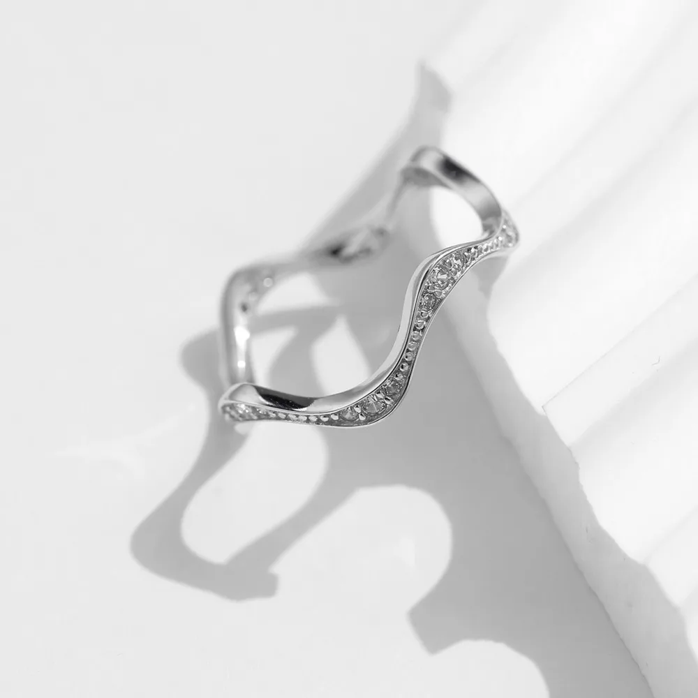 

GL S925 Pure Silver Full Diamond Irregular Wave Ring for Women, Luxury Style Wave Ring, Ideal Gift