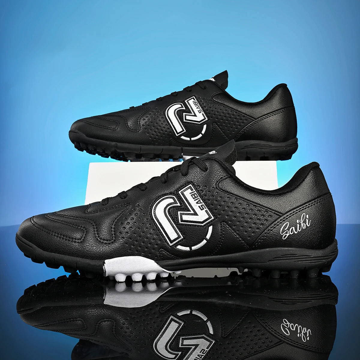

TF Turf Soccer Cleats Breathable Material Comfortable Fit Non-Slip Durable Rubber Sole Professional for Training