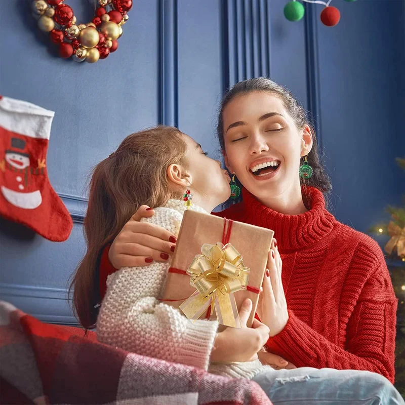 23 Pairs عيد الميلاد أقراط للنساء عيد الميلاد عطلة استرخى أقراط عيد الميلاد مسمار شجرة ندفة الثلج القوس أجراس الأقراط الخفيفة السائبة