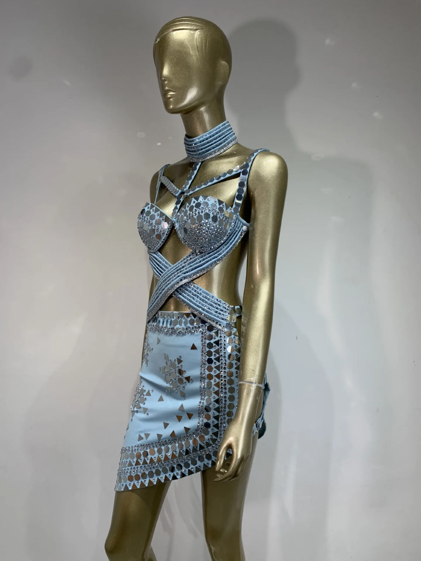 المرأة الحسية مثير بلا أكمام قطع Bodycon البسيطة الماس الترتر مناسبة خاصة مساء نادي فستان الحفلات فتاة الإستعراض