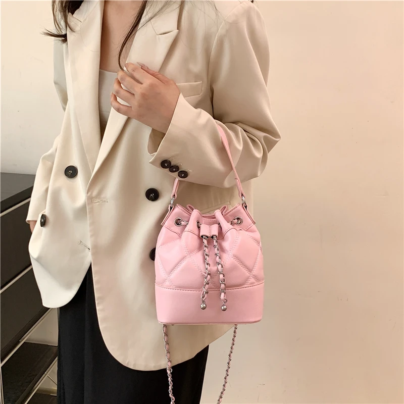 Car sewing bucket bag women\'s shoulder bag solid color mother bag large capacity 2024 new fashion popular women\'s bag