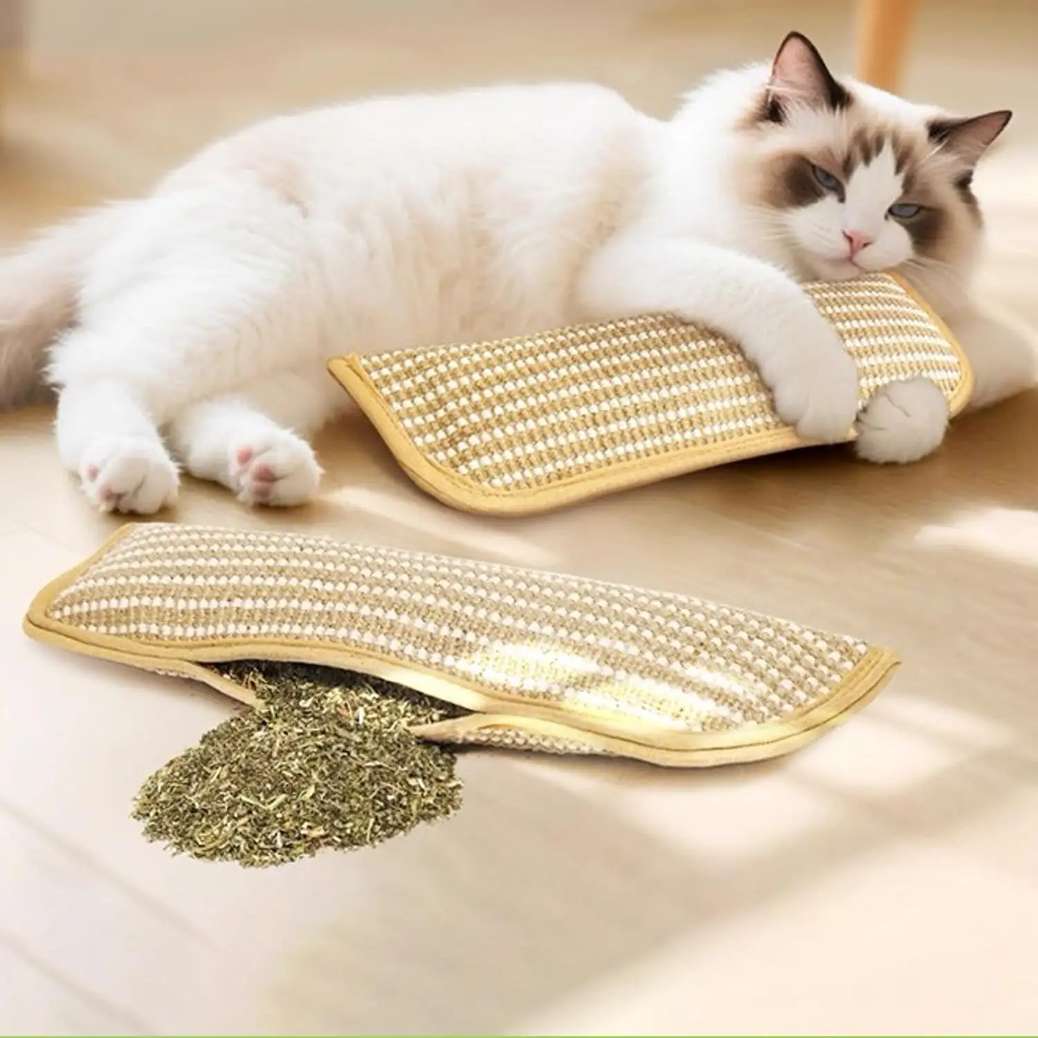 

Catnip pillows, catnip toys, cat nail files, and sisal scratching posts; suitable for cat dental care and kitten training.