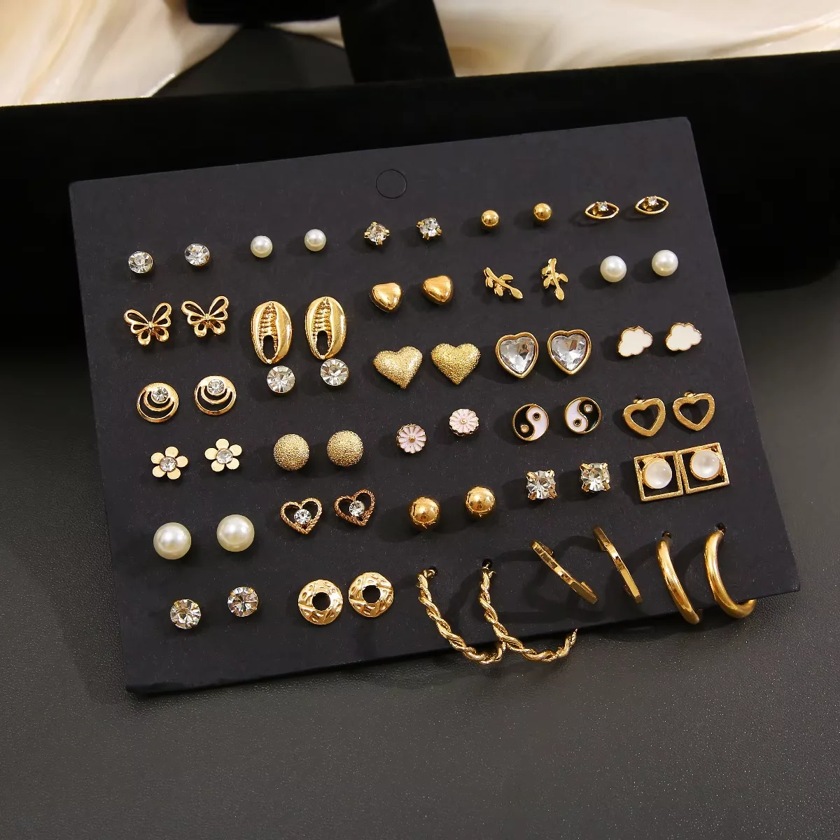 40 Pcs Gold Color Earring Set for Women Vintage Butterfly Heart Pearl Crystal Stud Earrings Korean 2025 New Simple Jewelry Gifts