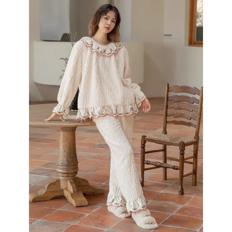 2023 New Coral Velvet Autumn Winter Pajamas Women Fleece Thickened Winter Loungewear Long-sleeved Falbala Round Collar Sleepwear