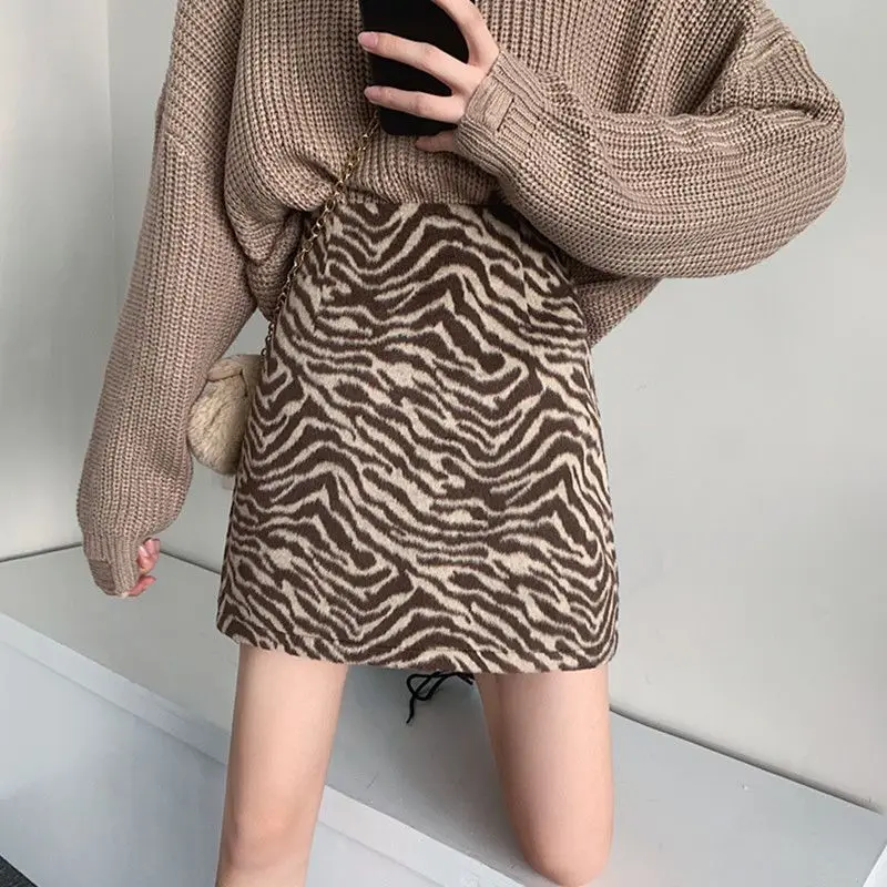 

Woolen Skirt Zebra Pattern 2024 New Autumn Winter Women High-Waisted Versatile A-Line Slimming Butt-Covering Short Skirt