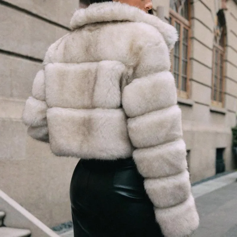 

2025 Women's Short Fake Fox Fur Coat Thickened Notch Collar with Faux Fox Fur Trim Warm Winter Solid Outwear Jackets Coats