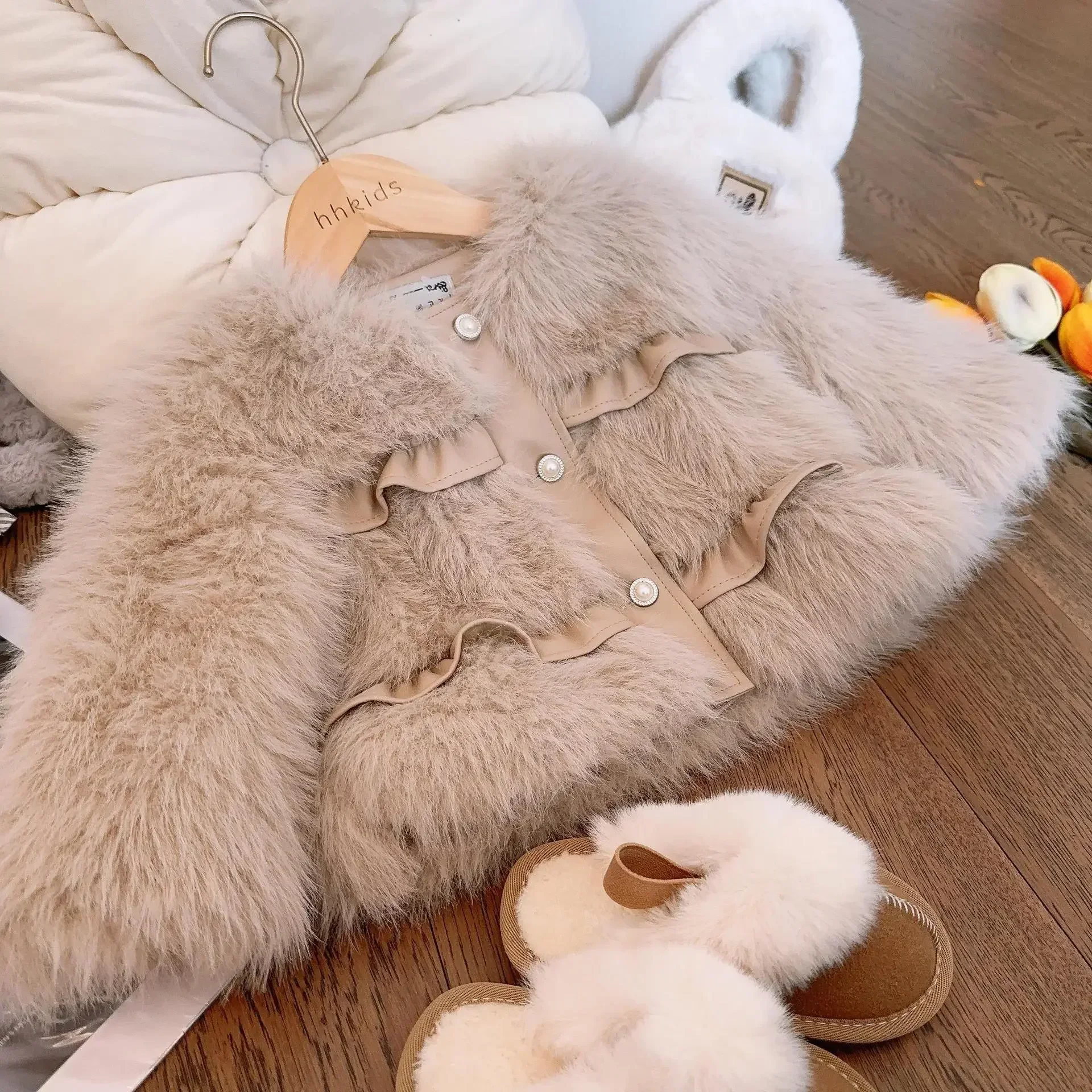 Outerwear New Girl Faux Fur Loose Coat Autumn Winter New Thickening Tops Childrens Clothing 2024 Round Collar Warm