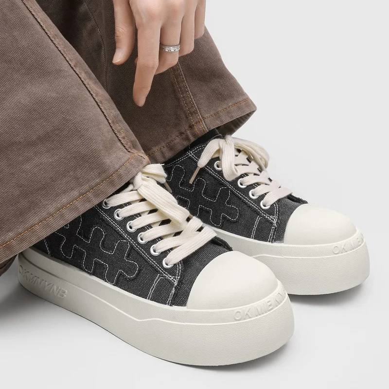 Men's Breathable Canvas Vulcanized Sneakers Non-Slip Lightweight Comfortable Casual Walking Shoes for Outdoor Daily Wear