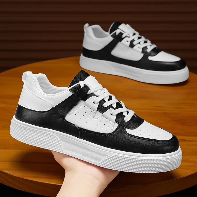 

The 2025 new large-sized thick-soled trendy and versatile sneakers are breathable, comfortable, casual, sporty and fashionable