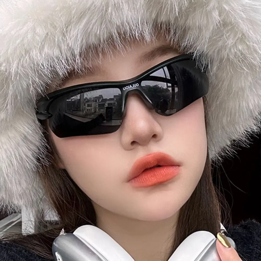 

Trendy Plastics Sports Sunglasses Driving Fishing Y2K Sunglasses Cycling Eyewear for Men Women