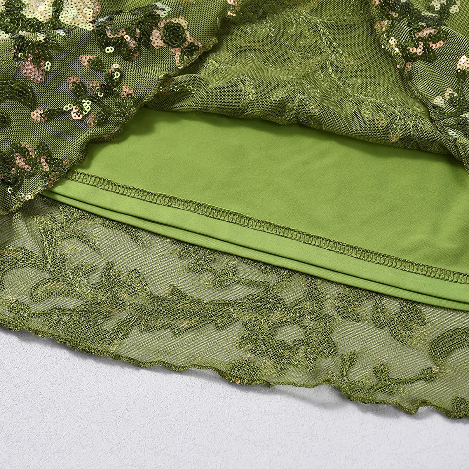 Kurzer Damen-Minirock mit glitzernden Pailletten, Blumenstickerei, durchsichtiges Netz mit blickdichtem, gefüttertem Rock, Rave-Party, Clubwear