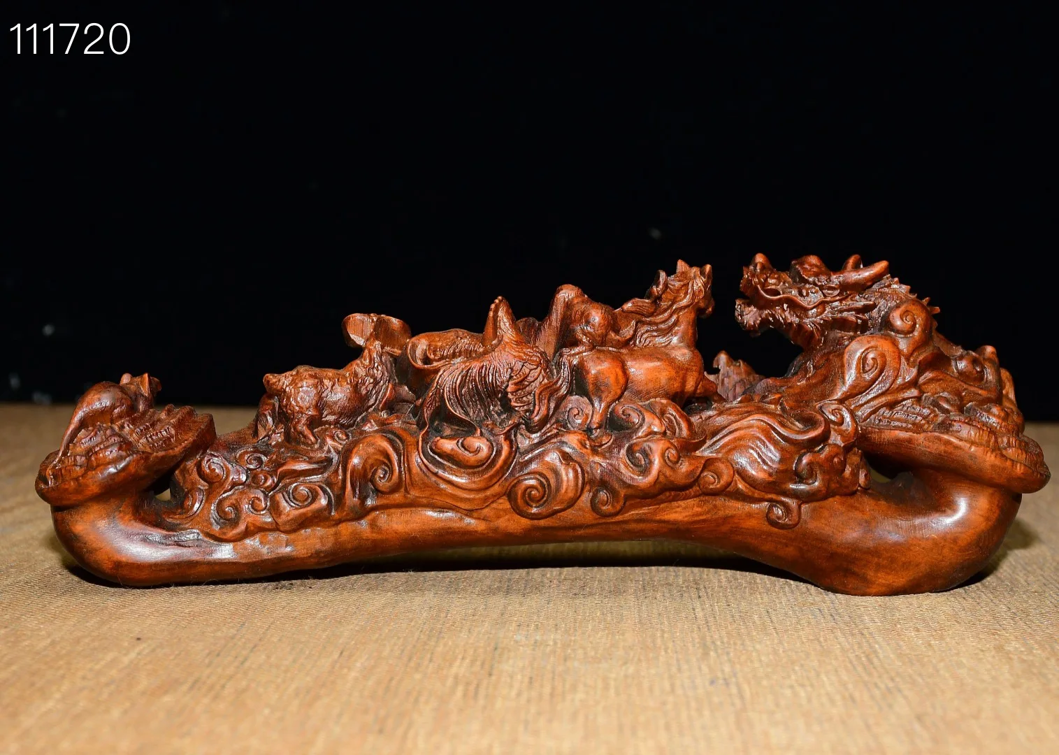 Old Boxwood Twelve zodiac animals statue Longshou Ruyi Wenfang Amass wealth Ornaments Town house Exorcism