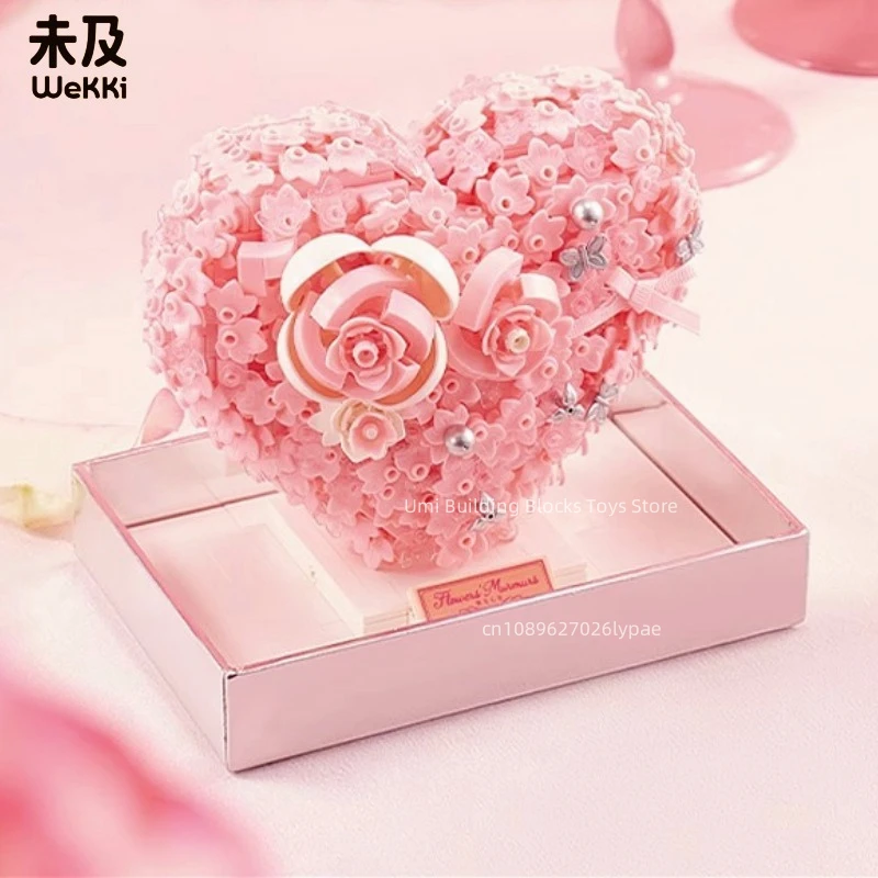 New Flower Heart Discourse Series Blocchi di fiori assemblati Modello giocattolo Kawaii Desktop Ornamenti carini Regali per bambini